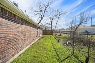 4636 Mayflower St, Houston, TX 77033 - Photo 14
