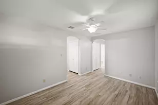 4636 Mayflower St, Houston, TX 77033 - Photo 16