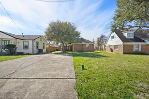 4636 Mayflower St, Houston, TX 77033 - Photo 26