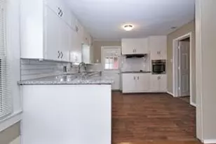 2527 Oakcliff St, Houston, TX 77023 - Photo 4