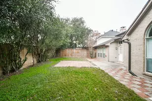 6219 Fox Wind Ct, Houston, TX 77041 - Photo 32