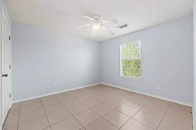 7228 Highland Bayou Drive, Hitchcock, TX 77563 - Photo 10