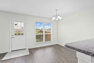 2213 Ivy Wall Dr, Conroe, TX 77301 - Photo 14