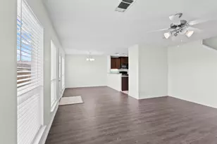 2213 Ivy Wall Dr, Conroe, TX 77301 - Photo 6