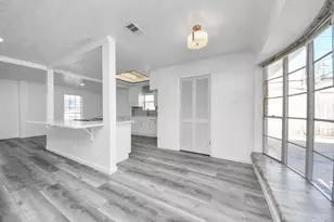 8011 La Roche Ln, Houston, TX 77036 - Photo 26