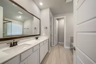 17716 Ml Mnr Dr, Montgomery, TX 77316 - Photo 14