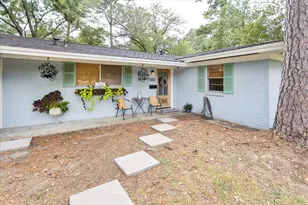 1302 Shadybrook Ln, Lufkin, TX 75904 - Photo 2