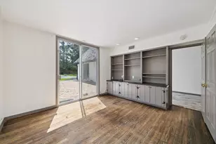10807 Beinhorn Rd, Houston, TX 77024 - Photo 4