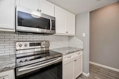 820 Threadneedle Street #253, Houston, TX 77079 - Photo 6