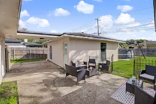 2909 Woodmeadow Dr, Bryan, TX 77802 - Photo 4