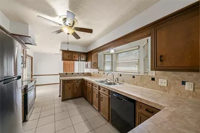 17184 Beaver Springs Drive #1, Houston, TX 77090 - Photo 8