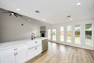 10211 Golden Meadow Dr, Houston, TX 77064 - Photo 14