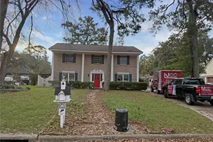 5819 Old Lodge Dr, Houston, TX 77066 - Photo 2
