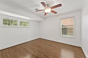 7903 Burgoyne Rd, Houston, TX 77063 - Photo 16