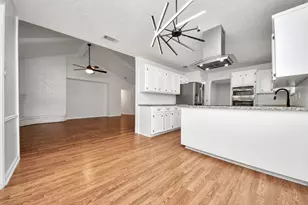 1319 Forsythe Ln, Houston, TX 77073 - Photo 1