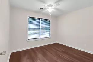 1606 W Humble St, Baytown, TX 77520 - Photo 8