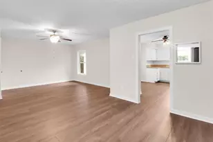1606 W Humble St, Baytown, TX 77520 - Photo 4