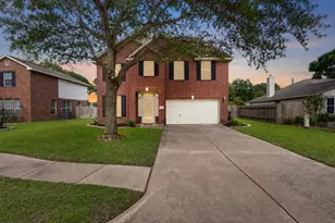 2314 Deerfield Dr, Katy, TX 77493 - Photo 1
