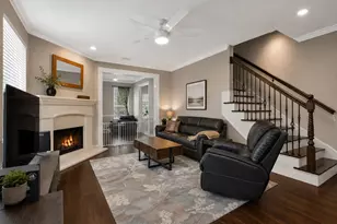 2314 Deerfield Dr, Katy, TX 77493 - Photo 2