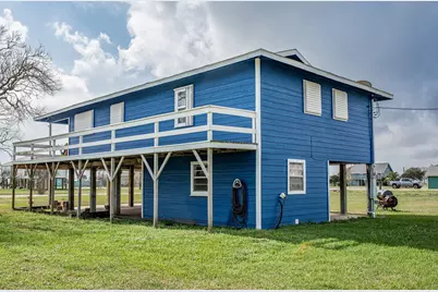 448 Stovall Drive, Palacios, TX 77465 - Photo 8