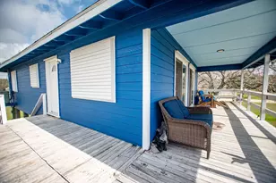 448 Stovall Dr, Palacios, TX 77465 - Photo 12