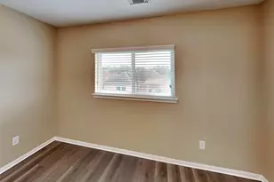 5718 Emerald Brook Ln, League City, TX 77573 - Photo 12