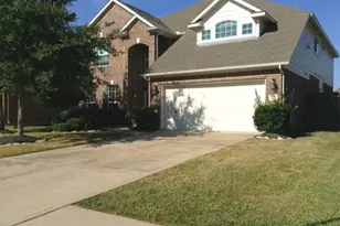 5718 Emerald Brook Ln, League City, TX 77573 - Photo 1