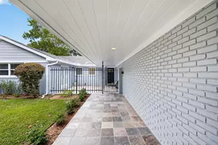 4421 Waycross Dr, Houston, TX 77035 - Photo 2