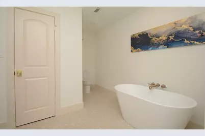 6214 Yarwell Drive, Houston, TX 77096 - Photo 14