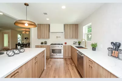 6214 Yarwell Drive, Houston, TX 77096 - Photo 2