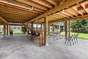 970 Gulfview Dr, Crystal Beach, TX 77650 - Photo 40