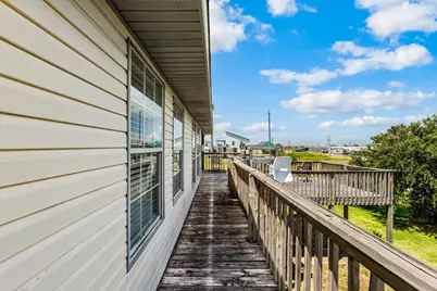 970 Gulfview Drive, Crystal Beach, TX 77650 - Photo 36