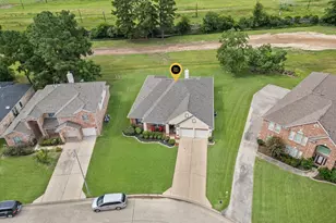 7502 Heron Lakes Dr, Houston, TX 77064 - Photo 36