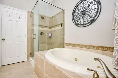 4212 Stonebridge Drive, Missouri City, TX 77459 - Photo 28