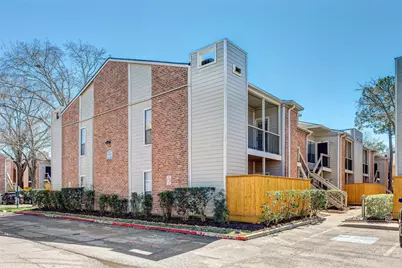 2001 Bering Drive #8D, Houston, TX 77057 - Photo 2