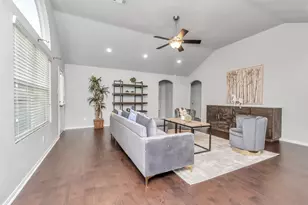 2411 Zephyr Ln, Rosenberg, TX 77471 - Photo 4
