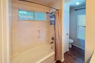 10214 Mills Run Dr, Houston, TX 77070 - Photo 28