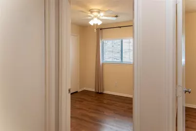 10214 Mills Run Drive, Houston, TX 77070 - Photo 12