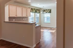 10214 Mills Run Dr, Houston, TX 77070 - Photo 6