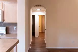 10214 Mills Run Dr, Houston, TX 77070 - Photo 10