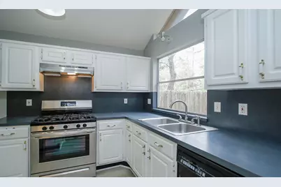 5 W Lance Leaf Rd, The Woodlands, TX 77381 - Photo 12