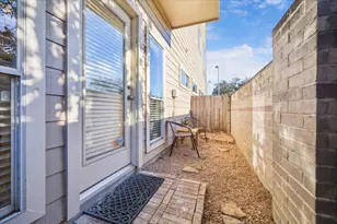 1839 Stacy Crest, Houston, TX 77008 - Photo 30