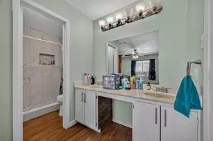 2719 Flintrock Cir, Houston, TX 77067 - Photo 14