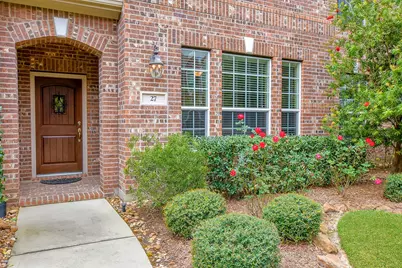 27 Umbria Lane, The Woodlands, TX 77382 - Photo 4