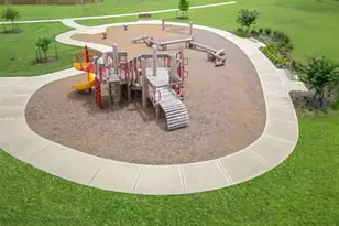 2402 Garden Arbor, Tomball, TX 77375 - Photo 22