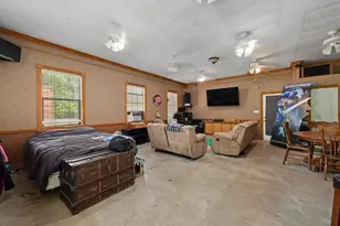 10985 Woods Ln, Cleveland, TX 77328 - Photo 32
