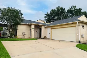 227 Essex Pl, Stafford, TX 77477 - Photo 4