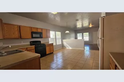 7914 Sweetstone Bluff Lane, Cypress, TX 77433 - Photo 6