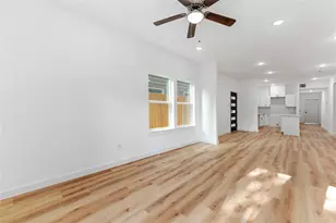 9326 Firnat St, Houston, TX 77016 - Photo 10