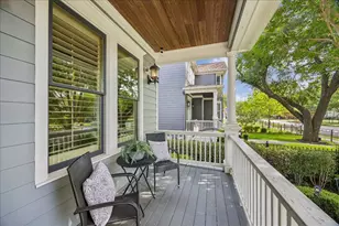 2216 Arlington St, Houston, TX 77008 - Photo 2